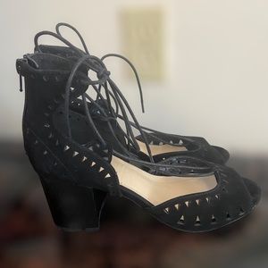 Nine West Janelo Leather Ankle Wrap Peep Toe Cutout Eyelet Block Heels - 7.5
